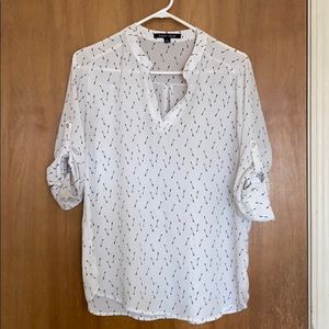 Sheer white 3/4 sleeve blouse w/ arrows